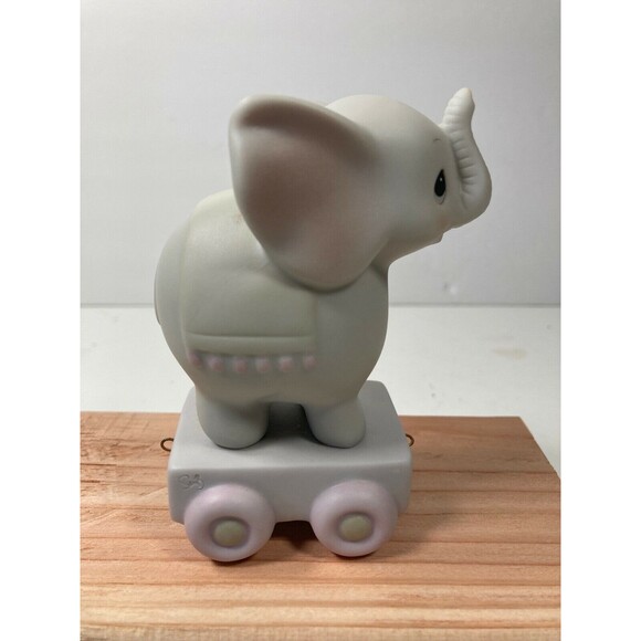 PRECIOUS MOMENTS BIRTHDAY TRAIN AGE 4 #15970 "May Your Birthday Be Gigantic" - Picture 2 of 3